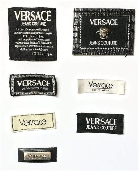 etichetta gianni versace|versace designer.